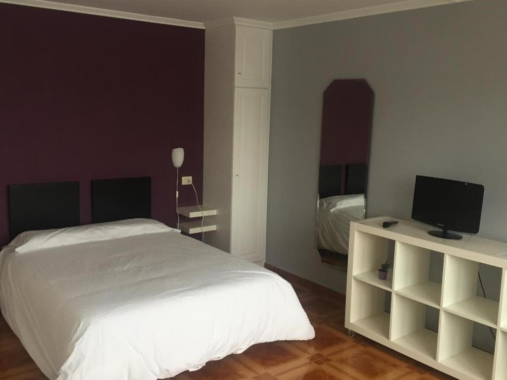 Hotel Corcubion Playa De Quenxe Номер фото